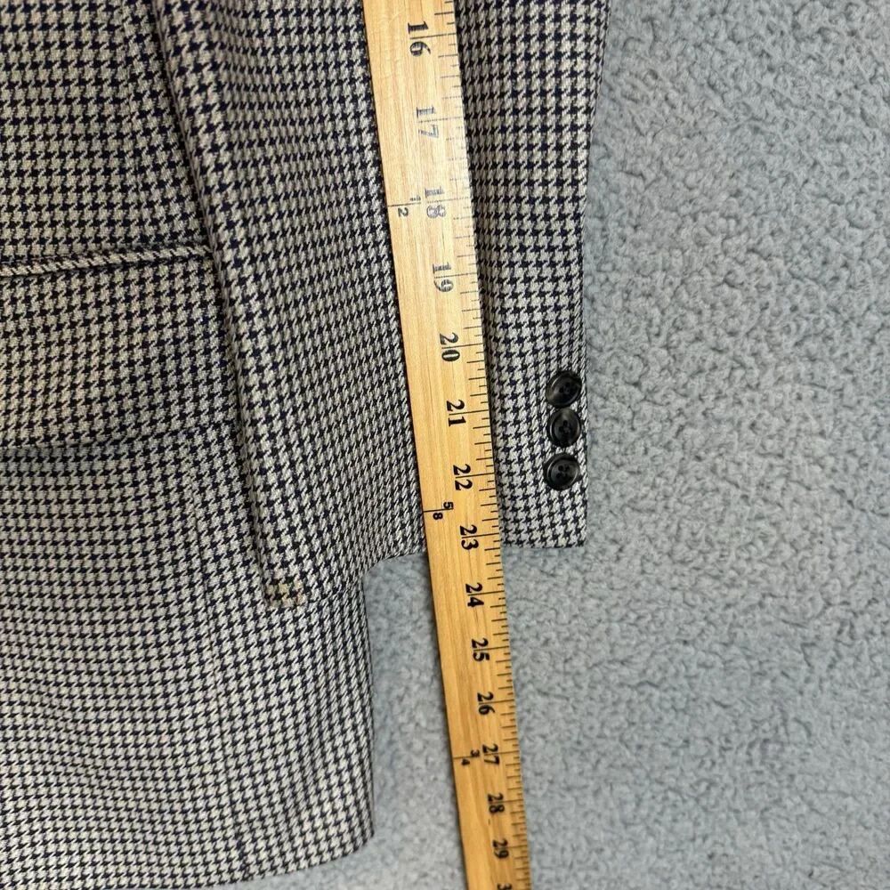 Burberry’s VTG 100% Wool Blazer Jacket Sport Coat Men's 40 Grey Herringbone‎ USA